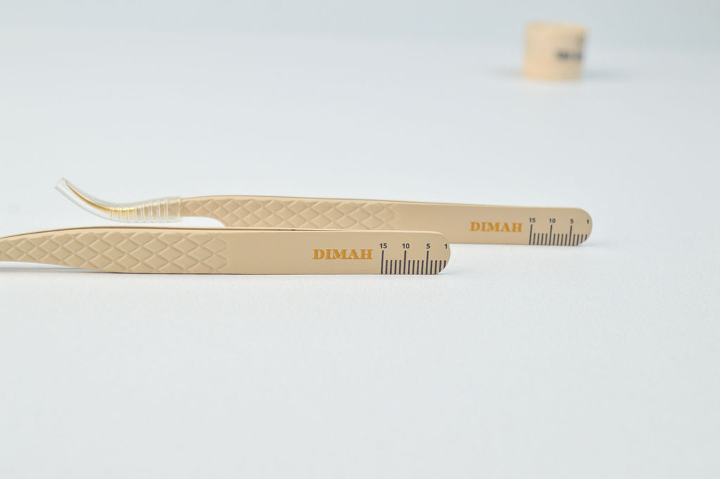 Premium lash tweezer